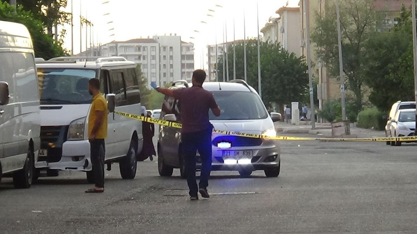 Diyarbakır’da 11 yaşındaki kız çocuğuna taciz iddiası mahalleyi karıştırdı - Resim: 4