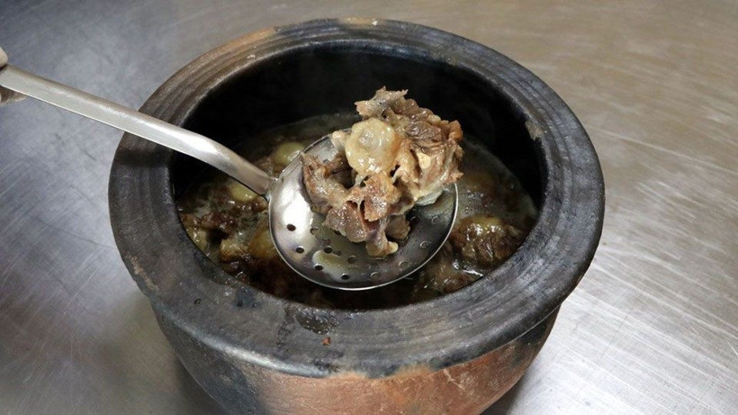 15 saatte pişen pöçü yiyenler tadını unutamıyor - Resim: 4
