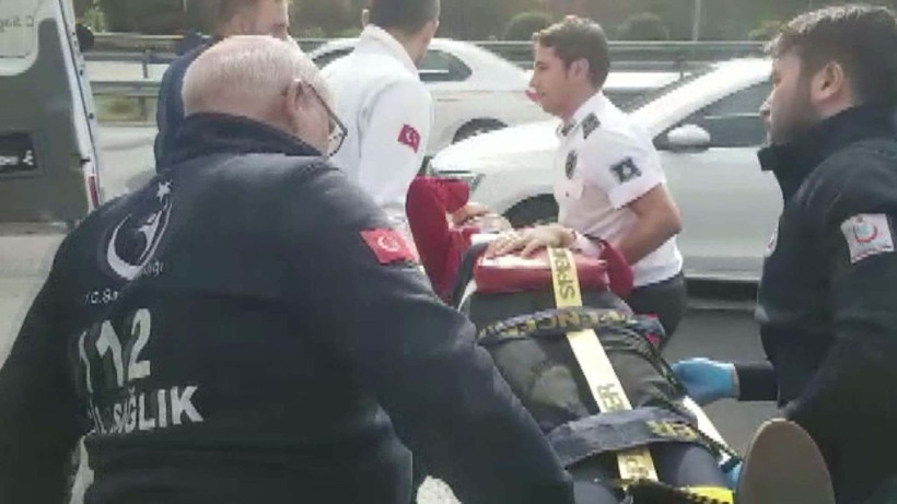 Haliç Köprüsü üzerinde metrobüs kazası! Yaralı yolcular var - Resim: 3