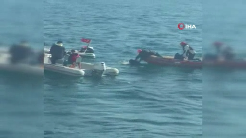 İstanbul Kadıköy açıklarındaki can pazarı kamerada - Resim: 2