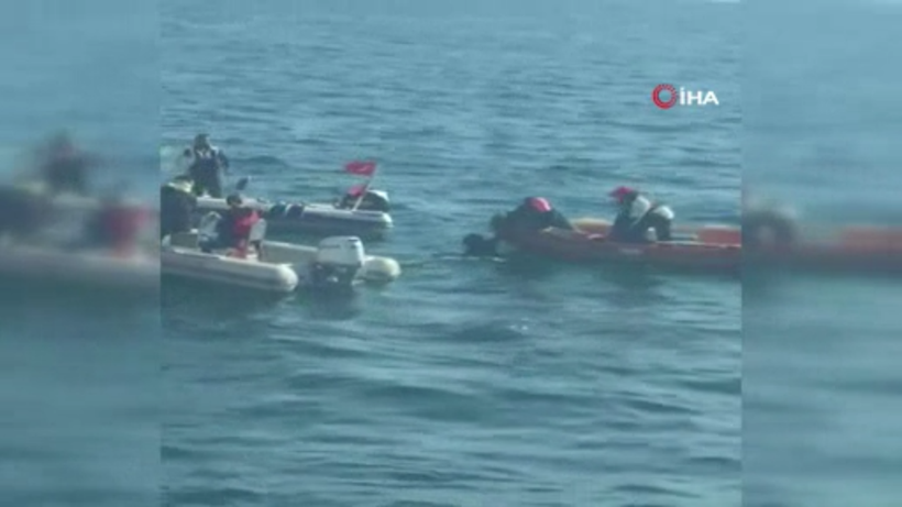 İstanbul Kadıköy açıklarındaki can pazarı kamerada - Resim: 3