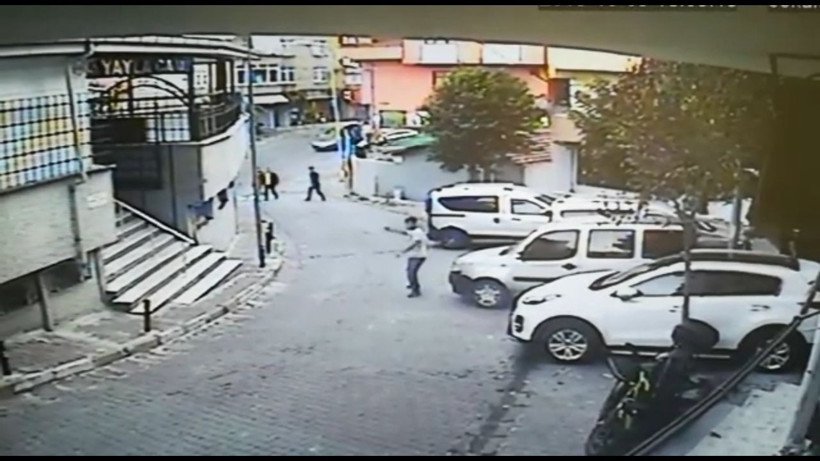 Şişli'de silahlı iki grup çatıştı! Görüntüler dizi setlerini aratmadı - Resim: 4