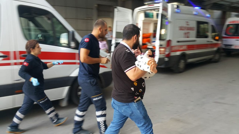 Havvanur yapıştırıcıyı makyaj malzemesi sandı! Göz kapaklarını yapıştırdı - Resim: 3