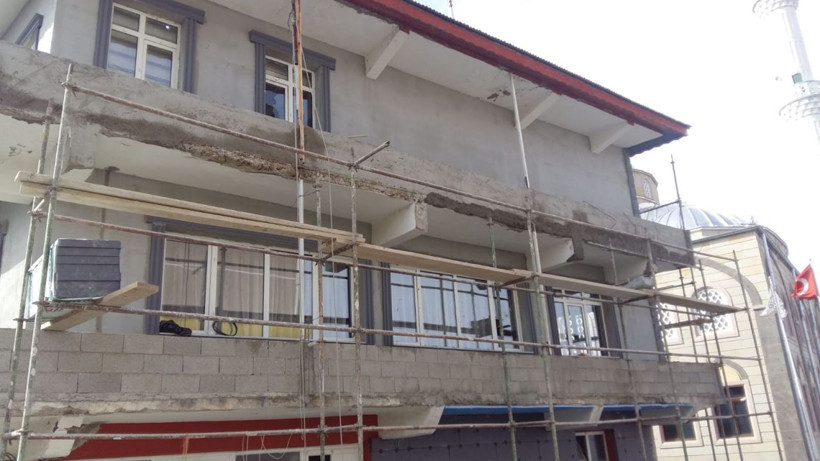 Kayseri'de belediye binasına silahlı saldırı - Resim: 1