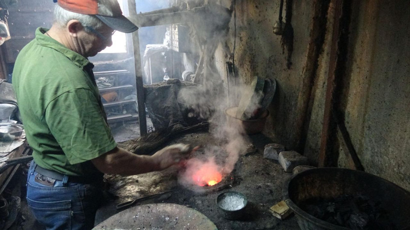 İzmit'te bir devir kapanıyor bu mesleği yapan son kişi de kepenkleri indirecek - Resim: 1