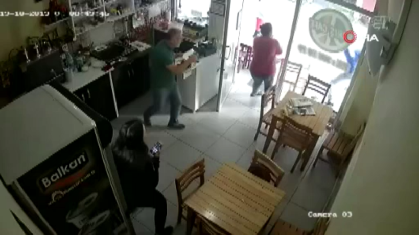 İzmir'de karı kocanın iş yerine böyle saldırdılar - Resim: 1