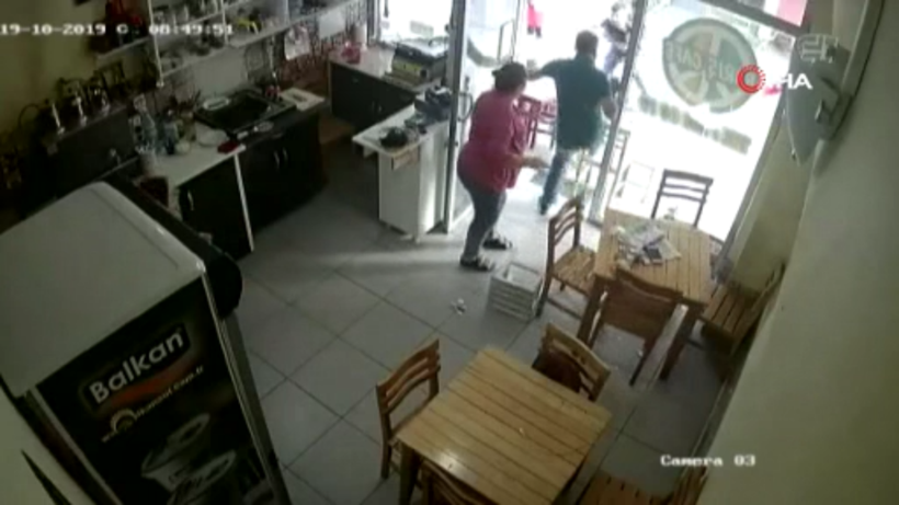 İzmir'de karı kocanın iş yerine böyle saldırdılar - Resim: 3