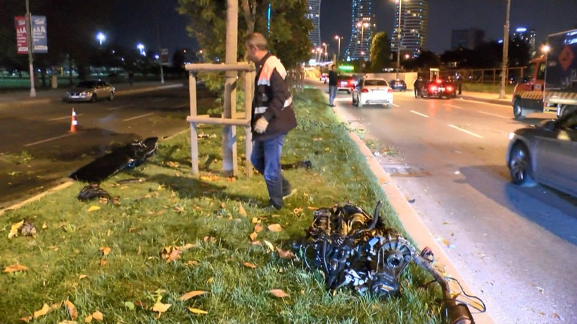İstanbul Kartal sahil yolunda makas atan sürücü refüje çıktı - Resim: 2