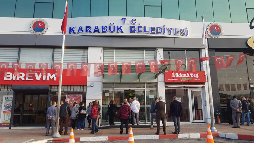 Karabük Belediye Başkanı Rafet Vergili işe geç gelen personele bakın ne yaptı - Resim: 2