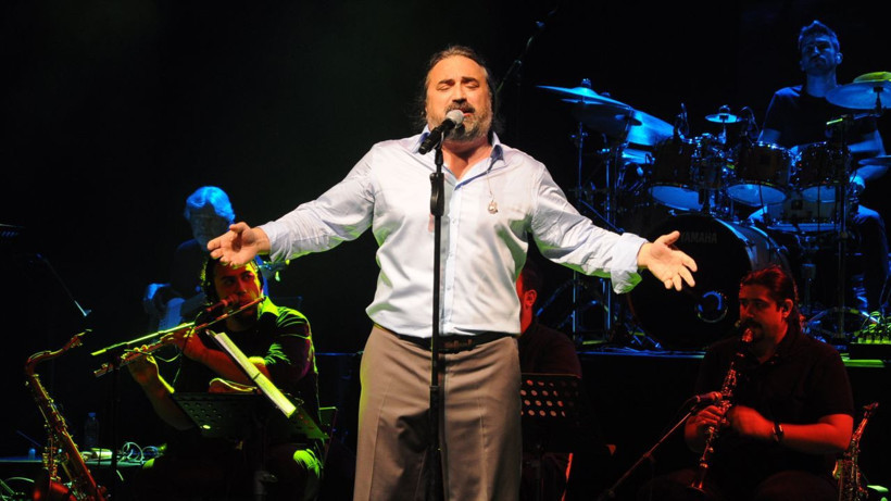 Volkan Konak müzisyen olmasını anne babasının yan odadaki sex'ine bağladı - Resim: 4