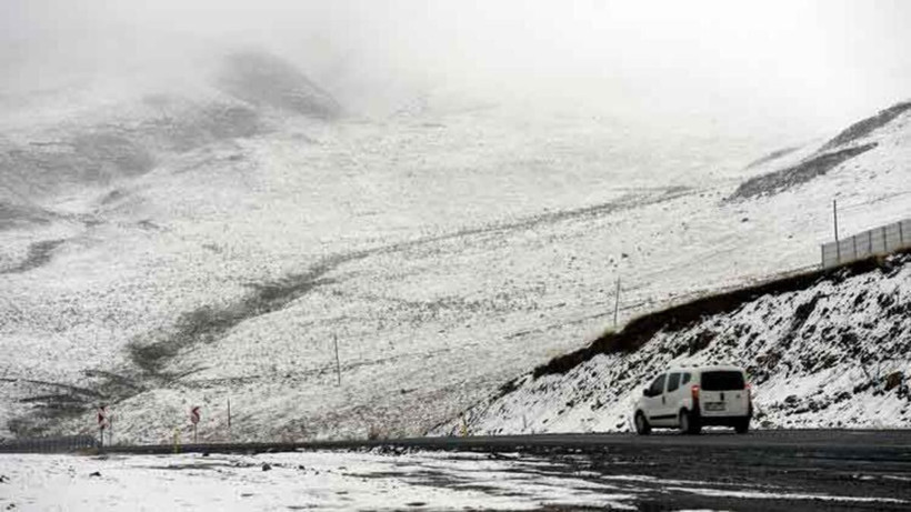 Kar yağışı erken başladı! Meteoroloji'den uyarılar üst üste geliyor - Resim: 1