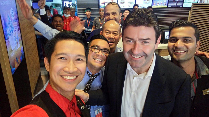 Çalışanıyla cinsel ilişkiye giren McDonald's Genel Müdürü Steve Easterbrook kovuldu - Resim: 2