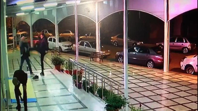 Genç kiracı yaşlı adama tekme tokat girişti! Olanlar böyle görüntülendi - Resim: 3