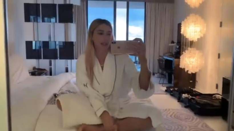 Miami tatili yapan Şeyma Subaşı bornozla frikik verdi Acun Ilıcalı'dan para istemişti - Resim: 3