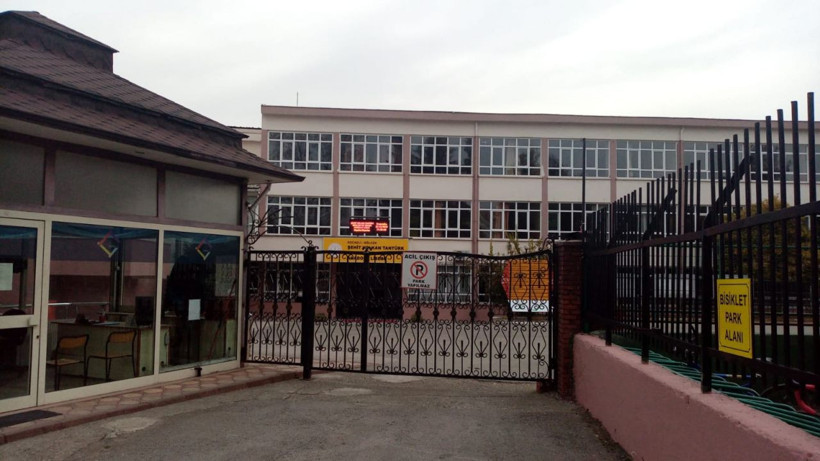 Kocaeli'de okul kantininde su diye satılan pet şişede kireç çözücü çıktı - Resim: 4