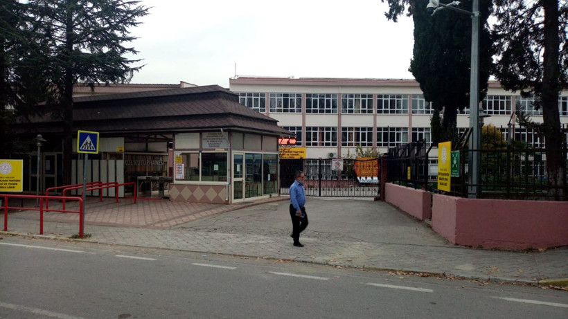 Kocaeli'de okul kantininde su diye satılan pet şişede kireç çözücü çıktı - Resim: 3