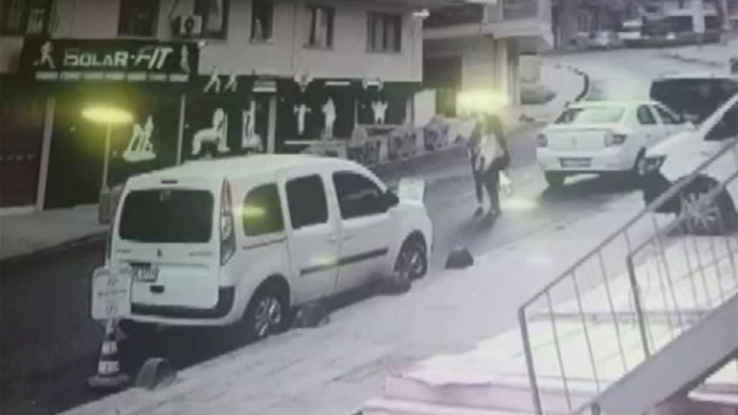 İstanbul Küçükçekmece'de liseli kız kapısı açık ilerleyen minibüsten düştü - Resim: 2