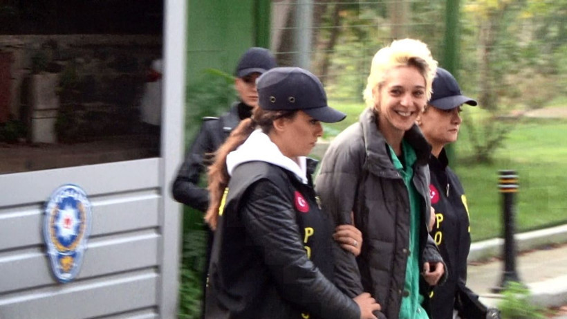 İstanbul Beşiktaş'ta başörtülü kadına saldırının faili tutuklandı - Resim: 3