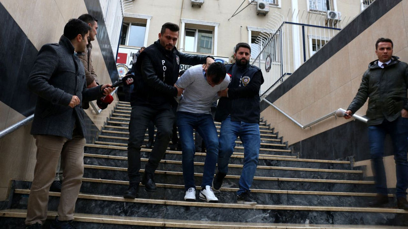 Fener Rum Patriği Bartholomeos'un evine giren 5 şüpheli tutuklandı - Resim: 3