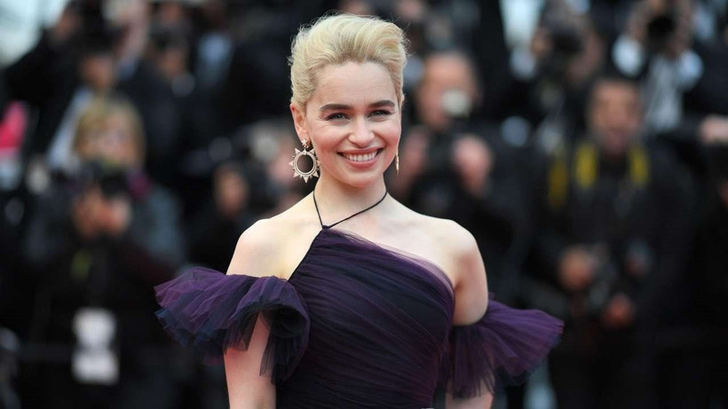 Game of Thrones'un yıldızı Emilia Clarke hastalandı! Selfie çektiremiyor - Resim: 2