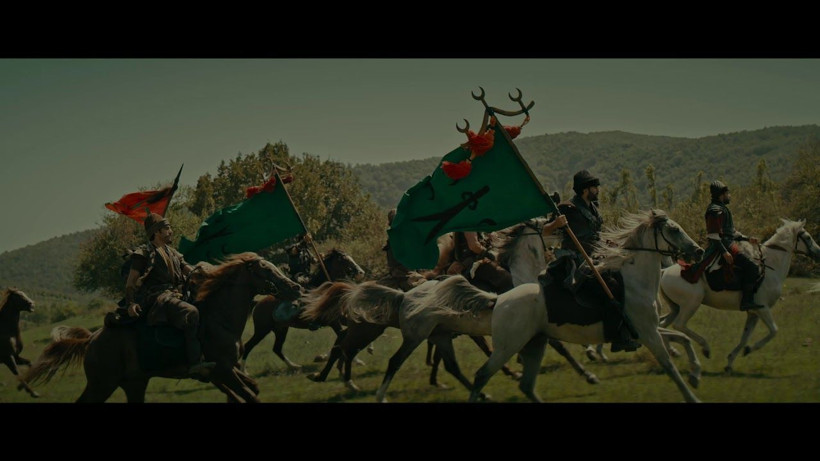 Kuruluş Osman'ın yıldızı Burak Özçivit Türkler Geliyor filminine hayran kaldı! - Resim: 2