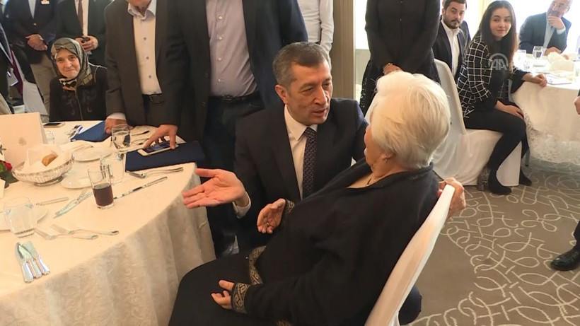 Milli Eğitim Bakanı Selçuk ile hayırsever arasında gülümseten diyalog - Resim: 2