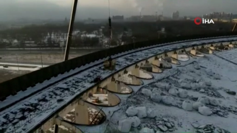 Rusya'da dev stadyum yıkım sırasında çöktü - Resim: 1