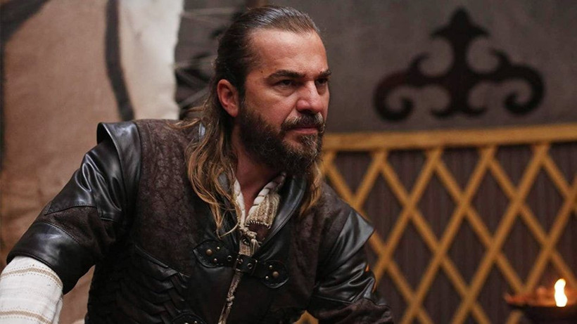 Kuruluş Osman hayranlarını heyecanlandıran Engin Altan Düzyatan pozu - Resim: 1