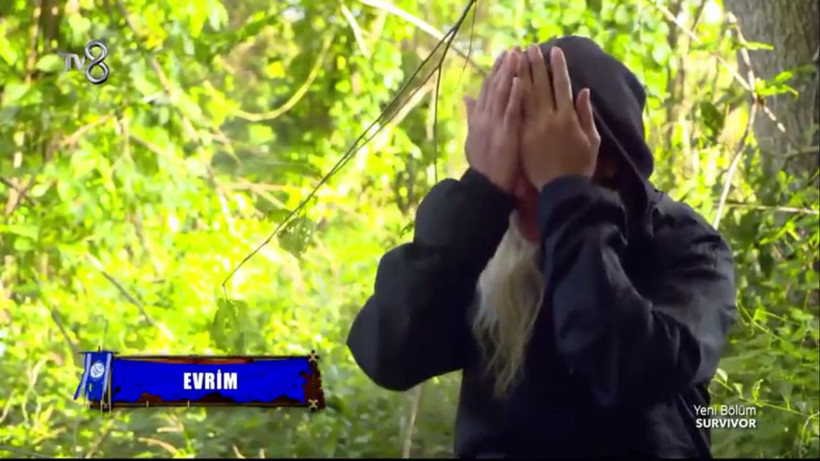 Survivor Evrim Keklik tuvalet derdiyle ağladı! Instagramına bakın kim çıktı - Resim: 1