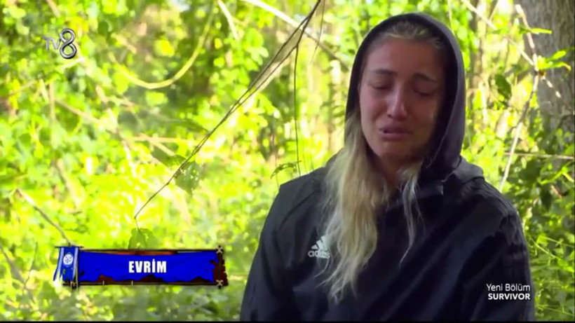 Survivor Evrim Keklik tuvalet derdiyle ağladı! Instagramına bakın kim çıktı - Resim: 3