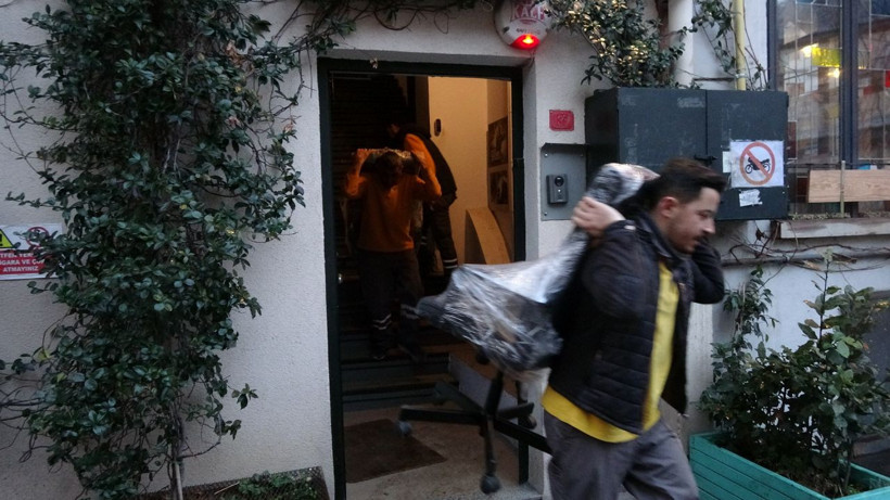 Ölen İngiliz eski istihbarat subayının Karaköy'deki evi içeriden fotoğraflandı - Resim: 1