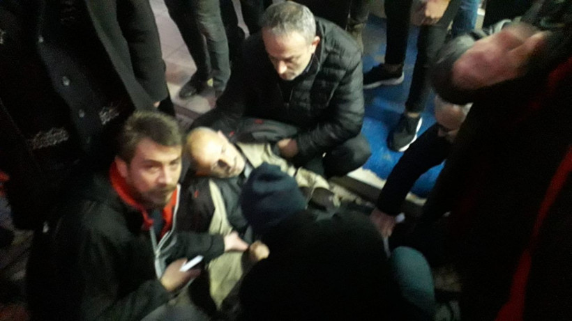 Zonguldak'ta bir kişi husumetlisi tarafından cadde ortasında tabancayla vuruldu - Resim: 2