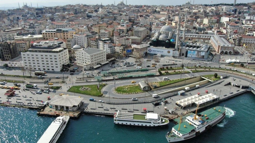 İstanbul hiç böyle görmediniz! koronavirüs etkisiyle meydanlar sokaklar bomboş - Resim: 3