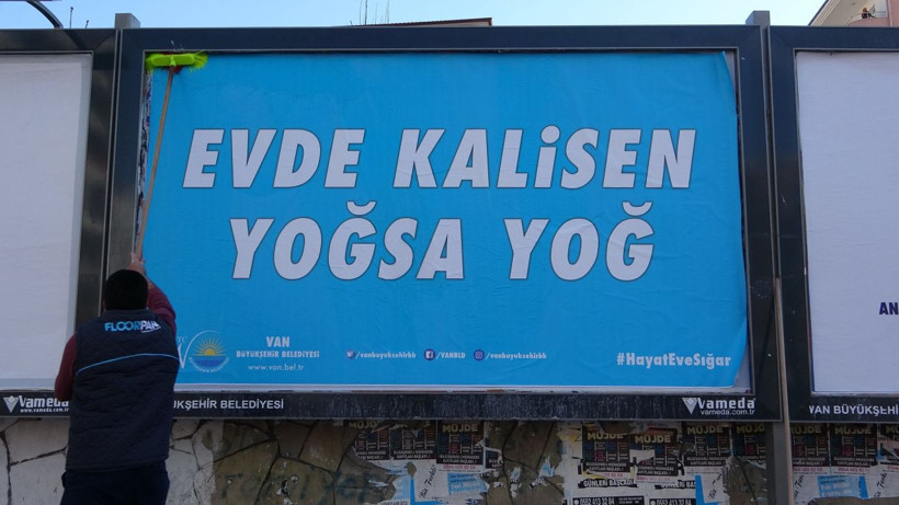 Nelet gele böyle korona virüse! Van, Trabzon, Karabük, Tekirdağ, Amasya'dan güldüren afişler - Resim: 4