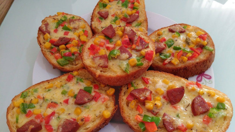 Kahvaltılık pratik pizza 10 dakikada hazır! - Resim: 2