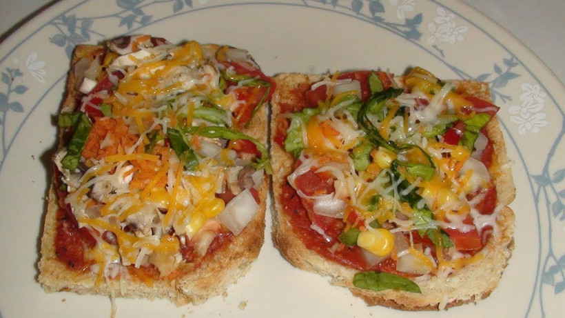 Kahvaltılık pratik pizza 10 dakikada hazır! - Resim: 3