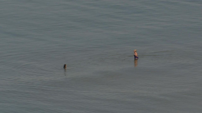 İstanbul Kilyos'ta sokağa çıkma yasağına rağmen denize girenler oldu - Resim: 1