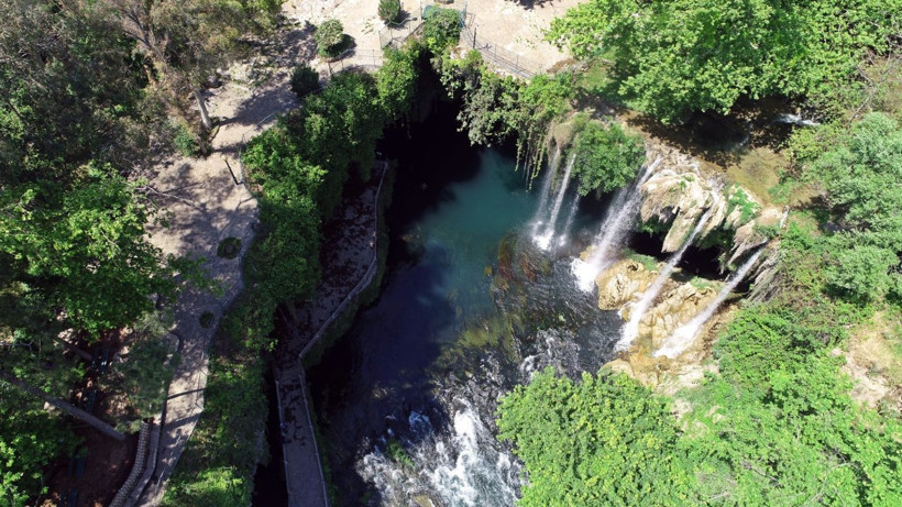 Koronavirüs sonrası Türkiye'deki dünyaca ünlü şelale kendini yeniledi - Resim: 4