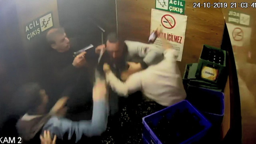 Cinayet anı kamerada! Bursa'da 1 kişi öldü 2 kişi de işte böyle yaralandı - Resim: 2