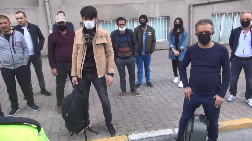 Esenyurt'ta korona denetimi 2'nci kez durdurulan minibüsten çıkan yolcu sayısı şaşırttı - Resim: 1
