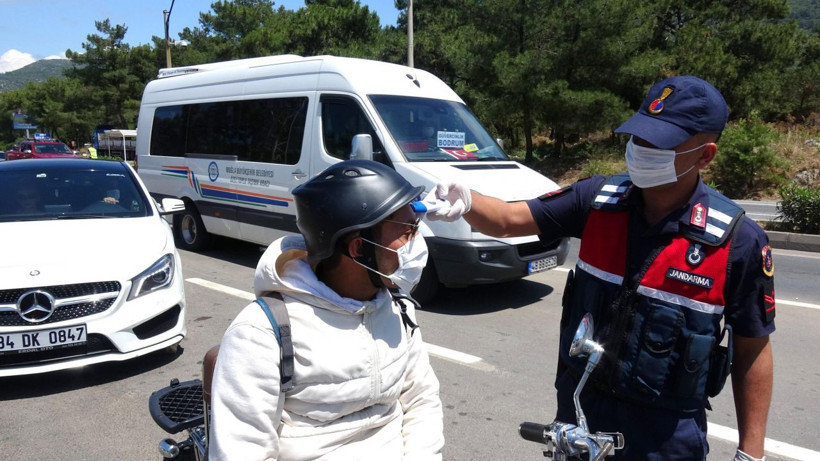 Muğla Bodrum'a bayram yasağı öncesi tatilci akını - Resim: 2