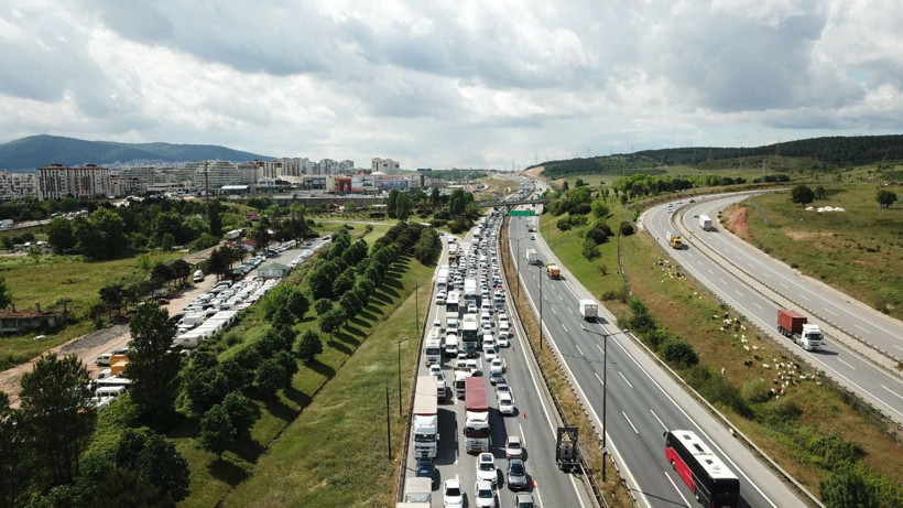 İstanbul çıkışında 65 yaş üstü trafiği - Resim: 3