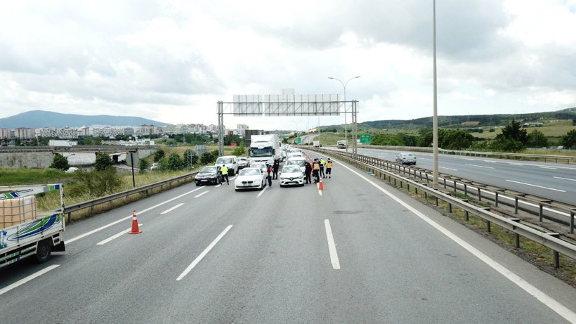 İstanbul çıkışında 65 yaş üstü trafiği - Resim: 4
