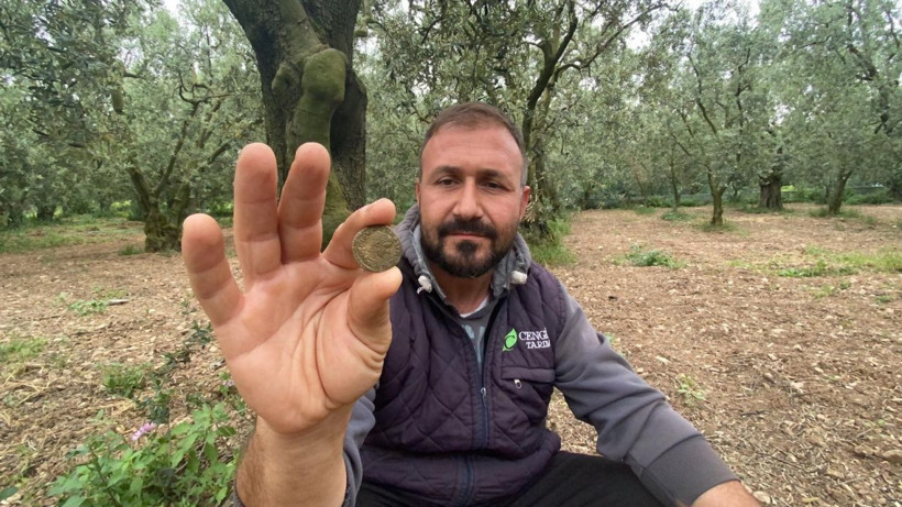 Bursa'da çiftçi tarlasında buldu apar topar yetkililere götürdü - Resim: 1