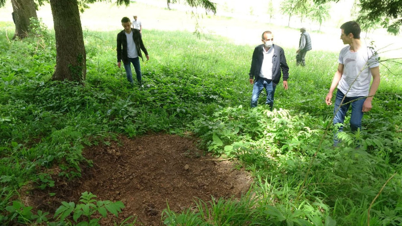 Trabzon'da maskesini takan ormana dalıp göktaşı aradı - Resim: 1