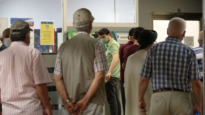 65 yaş üstü vatandaşların Bursa'da ücretsiz ulaşım çılgınlığı! - Resim: 1