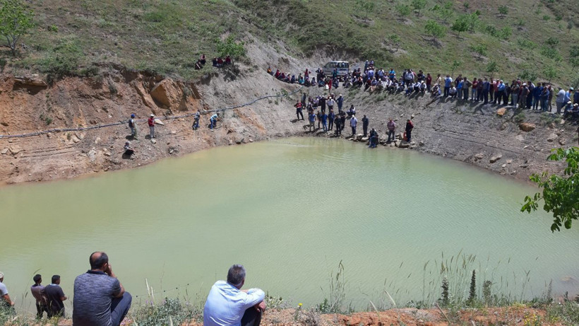 Adana'da kaybolan oğlunun gölete düştüğünü sanıp suya giren baba boğuldu - Resim: 3