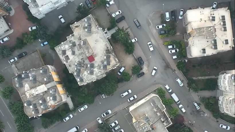 Adana'da FETÖ’nün finans ayağına darbe! Operasyon drone ile görüntülendi - Resim: 3