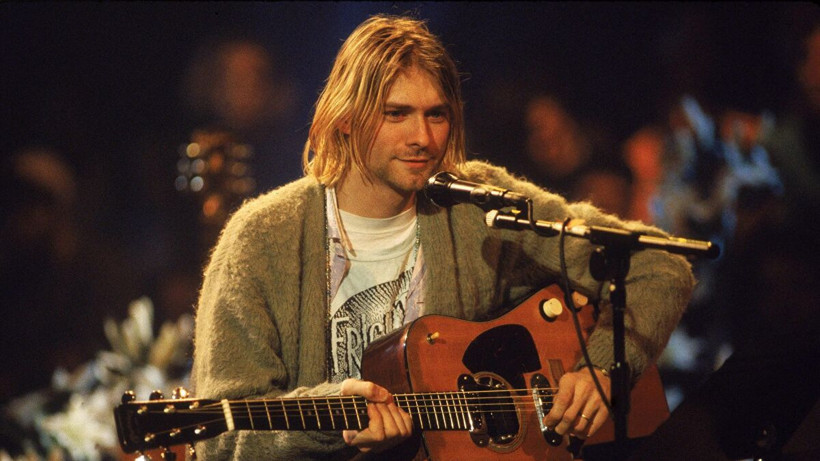 Kurt Cobain’in gitarı rekor fiyat! 6 milyon dolara alıcı buldu - Resim: 4