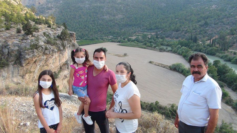 Mersin'de bu kaya parçasını görenler hayretler içerisinde kalıyor - Resim: 1